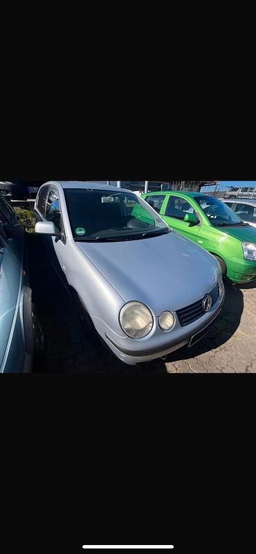 Used VW Polo 68 HP (50 kW) 2002 Silver Sedan