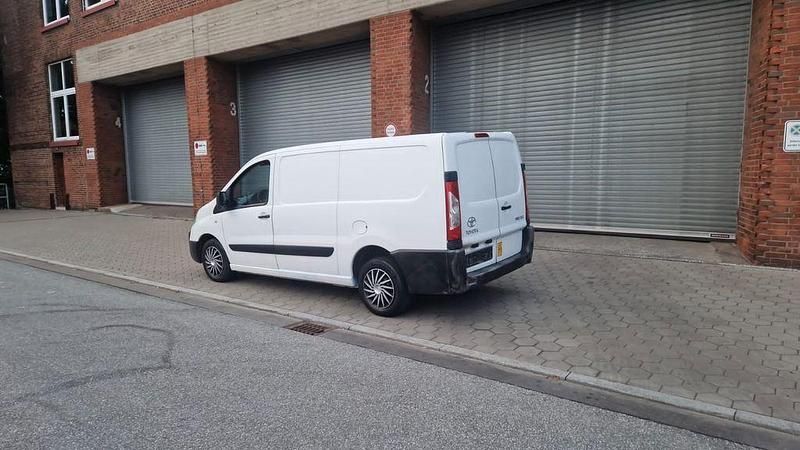 Gebraucht Toyota Proace 128 PS (94 kW) 2013 Weiß Van / Kleinbus