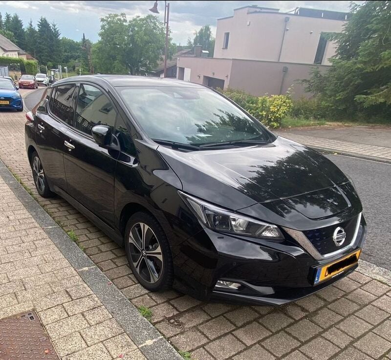 Schwarz Gebraucht 2022 Nissan Leaf 360º Kleinwagen | 14.990 € (Fairer Preis) - Bild 1/4