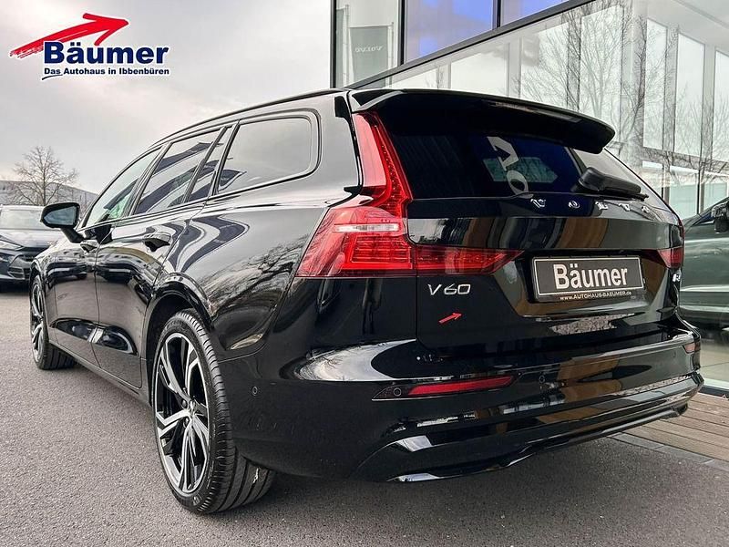 Gebraucht Volvo V60 Plus 197 PS (144 kW) 2025 Schwarz Kombi