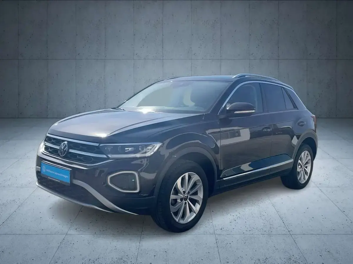 Gebraucht VW T-Roc Style 150 PS (110 kW) 2023 Deep black perleffekt SUV