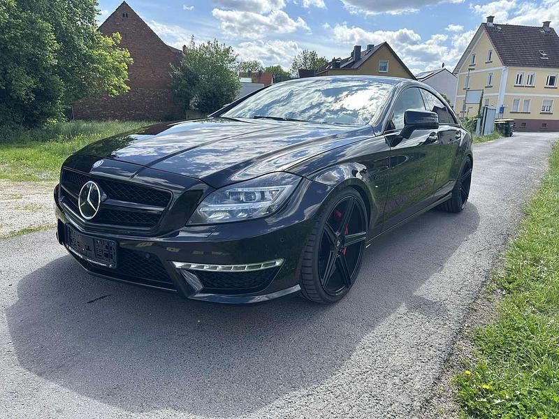 Obsidianschwarz metalliclack Gebraucht 2011 Mercedes CLS63 AMG AMG Limousine | 32.490 € - Bild 1/4