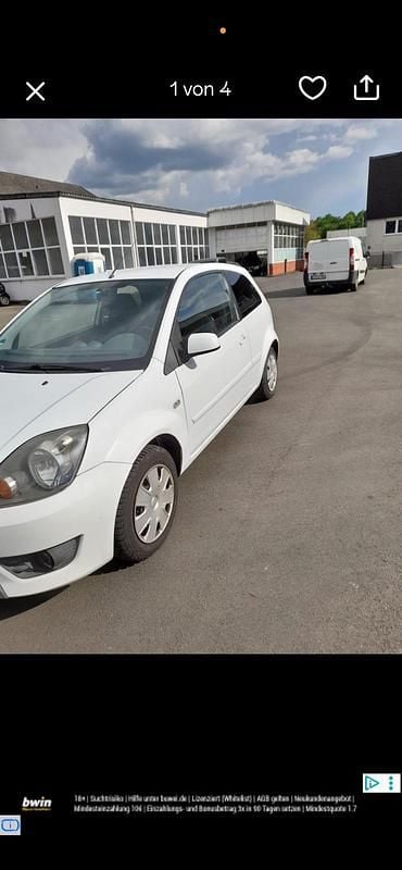 Weiß Gebraucht 2008 Ford Fiesta Kleinwagen | 550 € (Guter Preis) - Bild 1/3