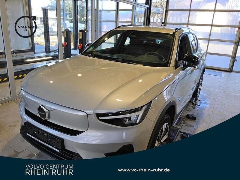 Silber silver dawn / metallic Gebraucht 2023 Volvo XC40 Core SUV | 28.950 € (Superpreis) - Bild 1/2