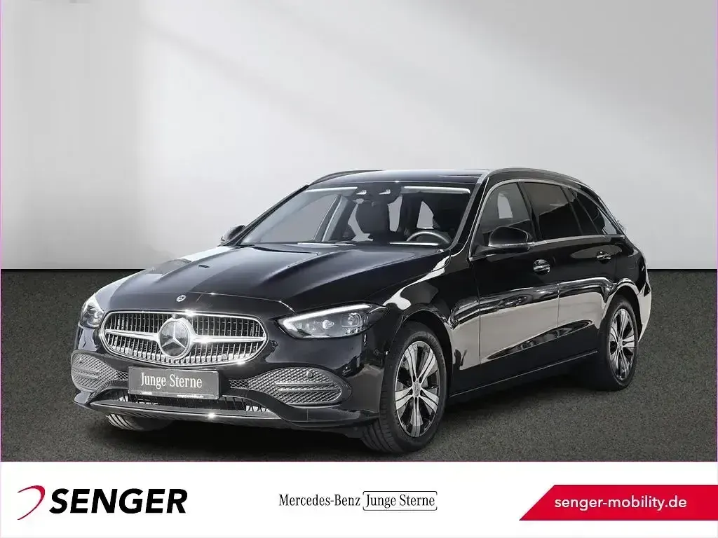 Gebraucht Mercedes C300e Avantgarde 204 PS (150 kW) 2023 Limousine