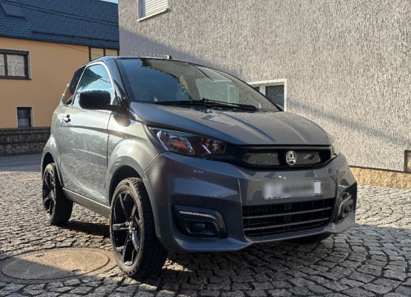 Grau Gebraucht 2022 Aixam City Kleinwagen | 13.290 € (Fairer Preis) - Bild 1/4