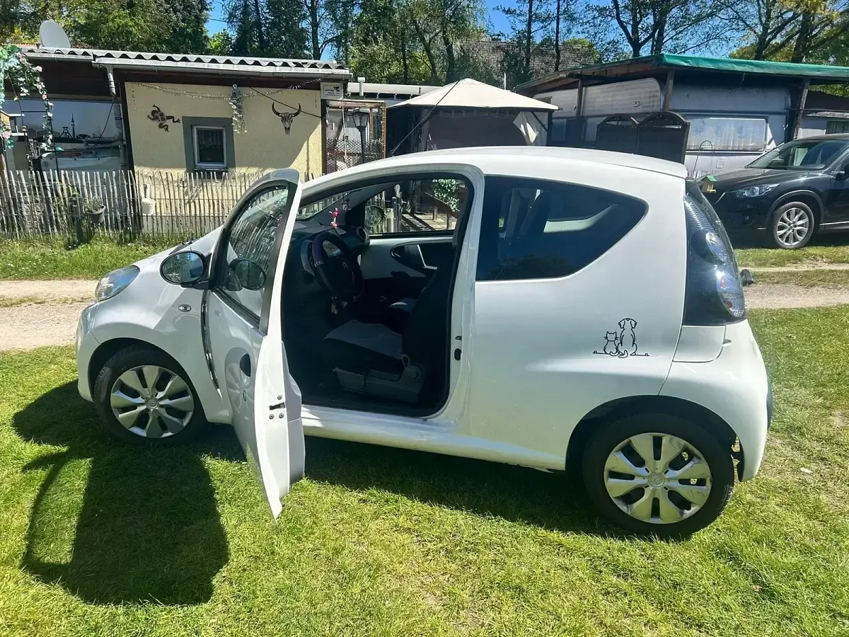 Gebraucht Citroën C1 68 PS (50 kW) 2011 Weiß Kleinwagen