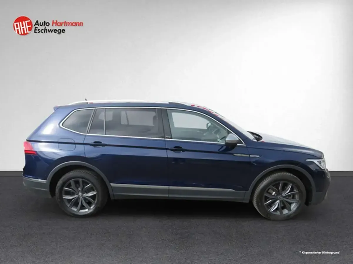 Gebraucht VW Tiguan Allspace Move 200 PS (147 kW) 2023 Blau SUV