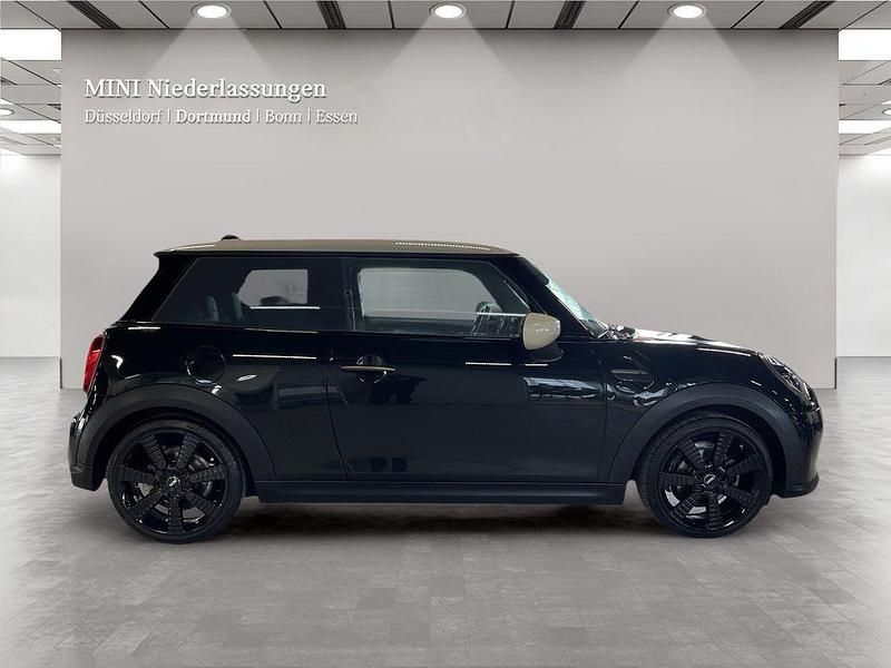 Gebraucht Mini Cooper 136 PS (100 kW) 2023 Grün Kleinwagen