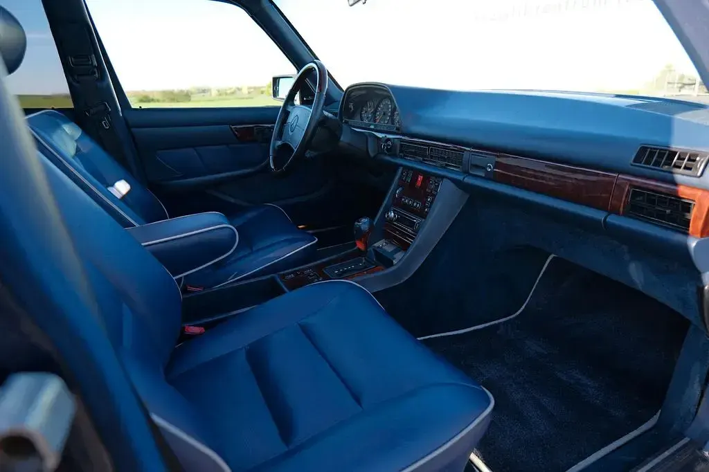 Gebraucht Mercedes 560 279 PS (205 kW) 1991 Limousine