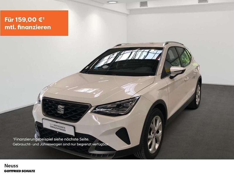 ´candy´ weiss Gebraucht 2023 Seat Arona FR SUV | 19.450 € (Fairer Preis) - Bild 1/4