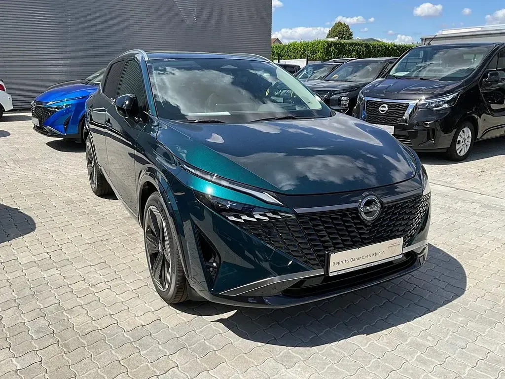 Neu Nissan Qashqai Tekna+ 158 PS (116 kW) 2026 Grün SUV