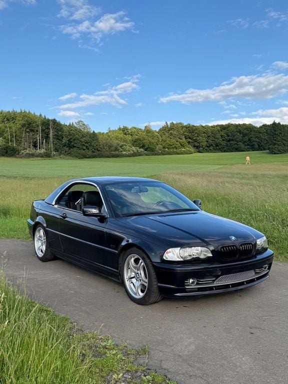 Schwarz Gebraucht 2002 BMW 330 Cabriolet Performance Cabrio | 10.000 € (Superpreis) - Bild 1/4