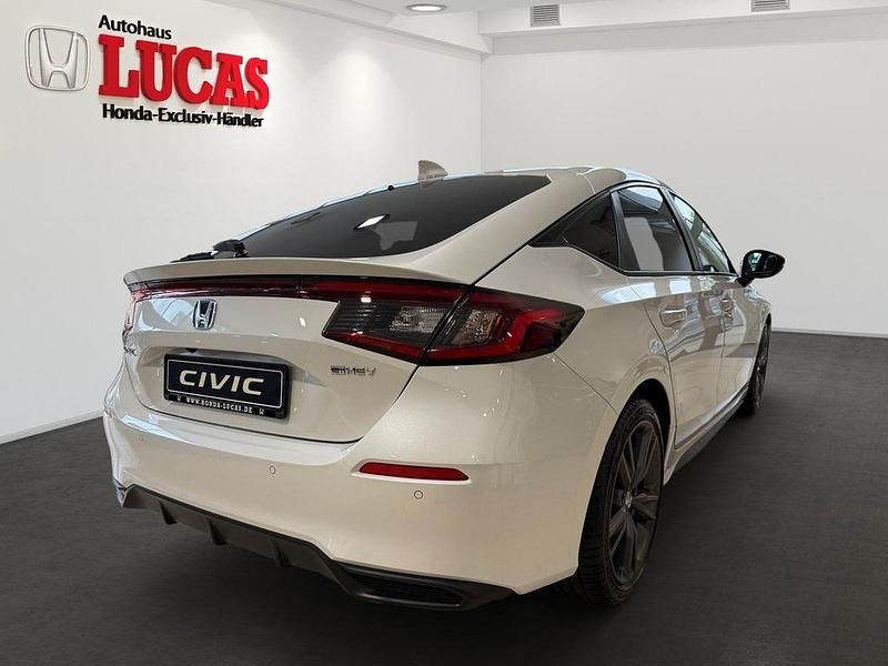 Neu Honda Civic Sport 184 PS (135 kW) 2026 Weiß Limousine