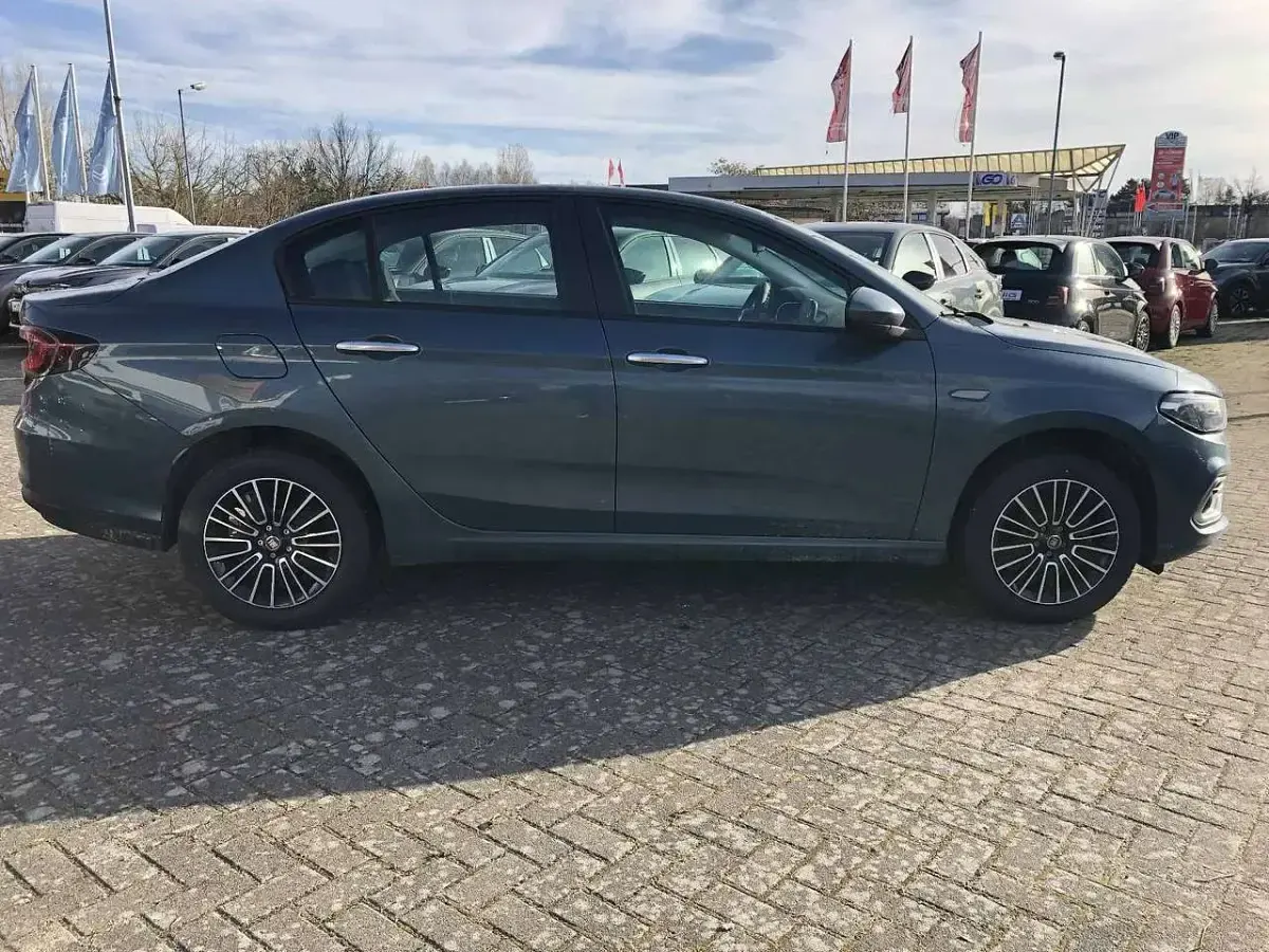 Gebraucht Fiat Tipo Urban 131 PS (96 kW) 2026 Blau Limousine
