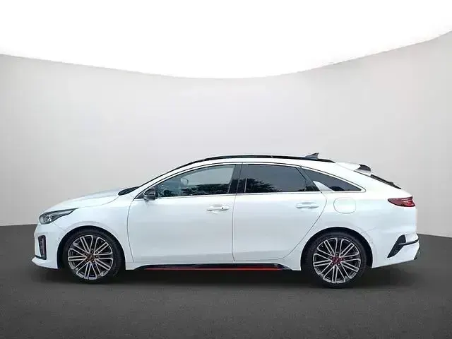Gebraucht Kia ProCeed GT GT 204 PS (150 kW) 2020 Weiß Kleinwagen