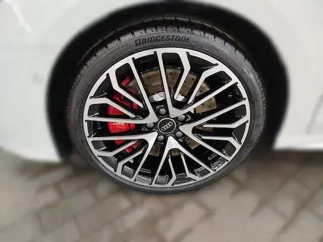 Gebraucht Audi S3 Sport 333 PS (244 kW) 2025 Gletscherweiß metallic Limousine