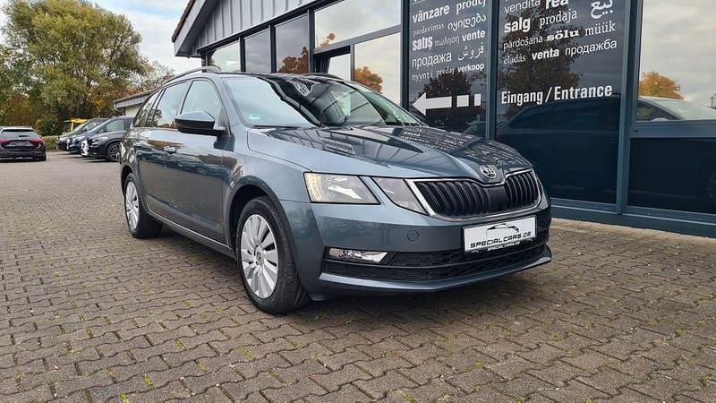 Grau Gebraucht 2019 Skoda Octavia Ambition Kombi | 8.990 € (Guter Preis) - Bild 1/4