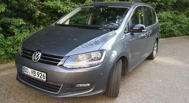 Gebraucht VW Sharan Trendline 150 PS (110 kW) 2012 Grau Van / Kleinbus