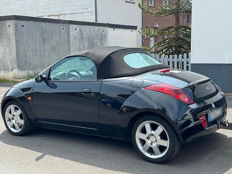 Gebraucht Ford StreetKa 95 PS (69 kW) 2004 Schwarz Cabrio