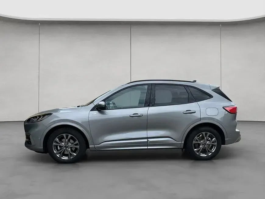 Gebraucht Ford Kuga ST-Line X 150 PS (110 kW) 2024 Solar silver metallic SUV