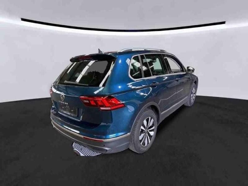Gebraucht VW Tiguan Move 150 PS (110 kW) 2024 Nightshade blue (blau) SUV