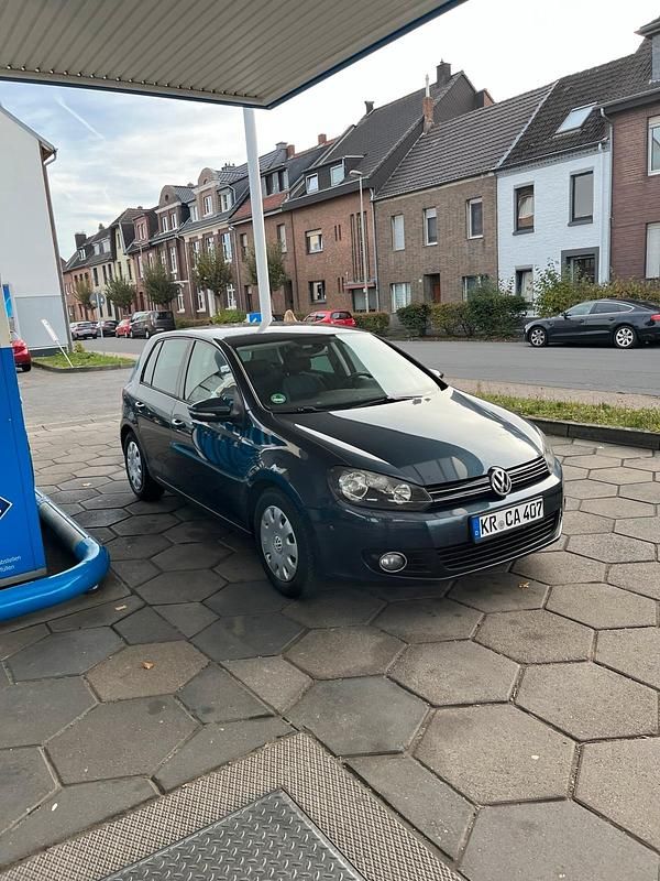 Blau Gebraucht 2010 VW Golf VI Kleinwagen | 5.500 € (Fairer Preis) - Bild 1/4