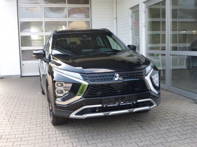 Neu Mitsubishi Eclipse Cross Plus 188 PS (138 kW) 2025 Schwarz SUV