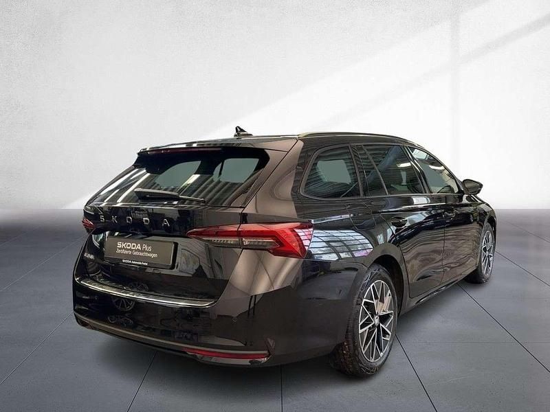 Gebraucht Skoda Octavia Selection 150 PS (110 kW) 2024 Blackmagicperleffekt Kombi