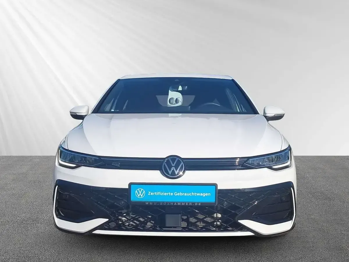 Gebraucht VW Golf VIII R-line 150 PS (110 kW) 2025 Weiß Limousine
