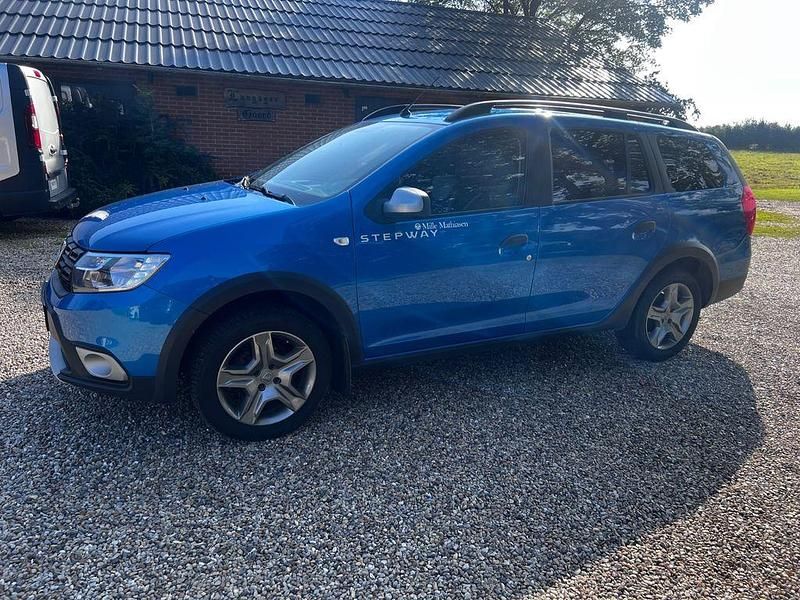 Blau Gebraucht 2019 Dacia Logan MCV Stepway Limousine | 7.500 € (Fairer Preis) - Bild 1/4