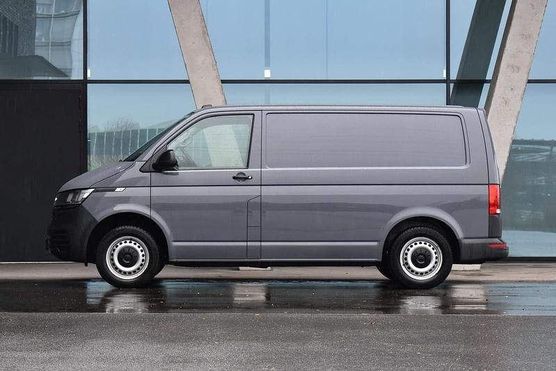 Gebraucht VW T6.1 110 PS (80 kW) 2022 Grau Van