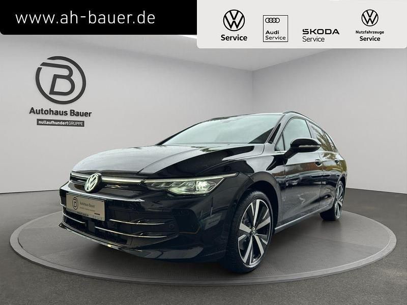 Neu VW Golf VIII Style 150 PS (110 kW) 2025 Grenadillschwarz metallic Kombi