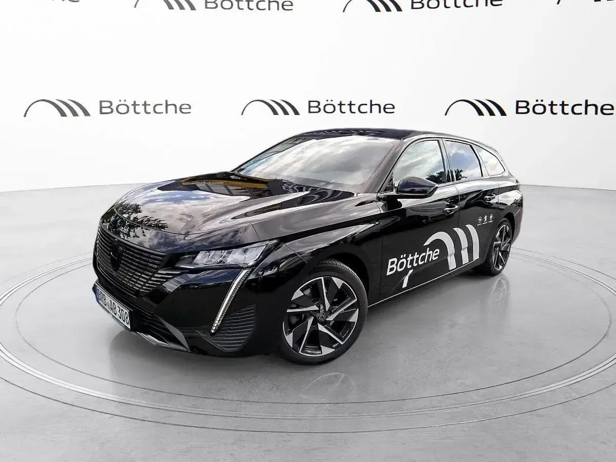 Gebraucht Peugeot 308 Allure 131 PS (96 kW) 2023 Lackierung schwarz perla nera/typ aussenverkleidung metalliclackierung Kombi