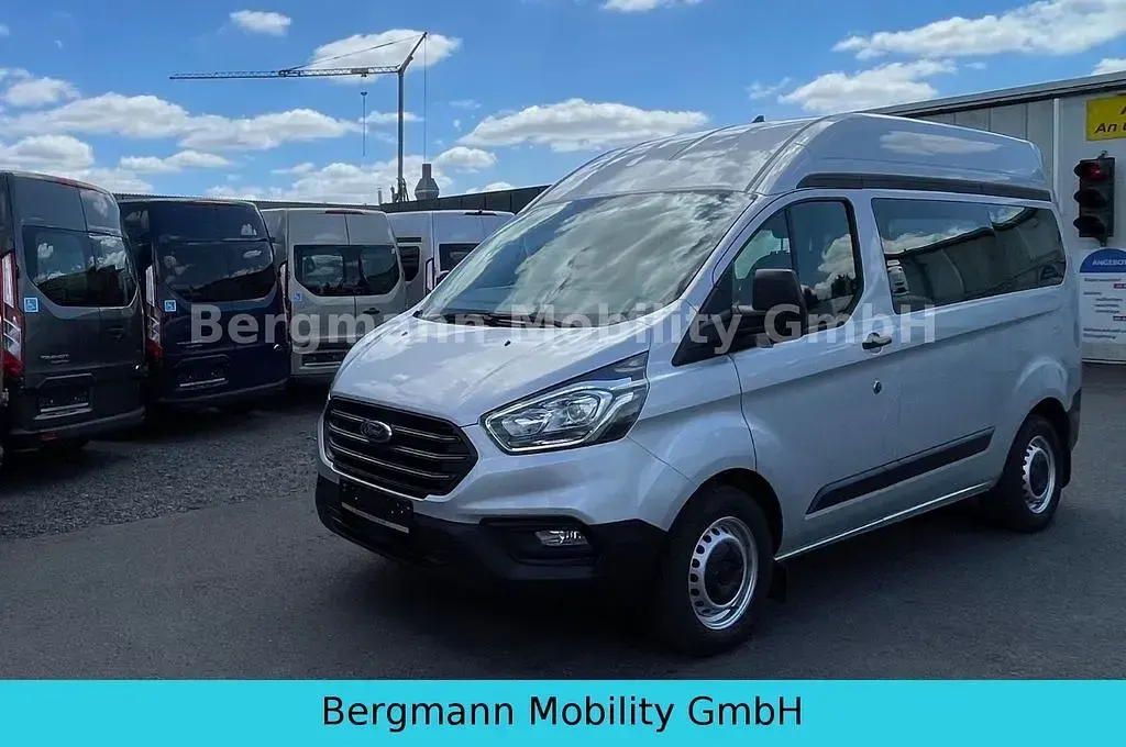 Gebraucht Ford Transit 131 PS (96 kW) 2023 Silber Van