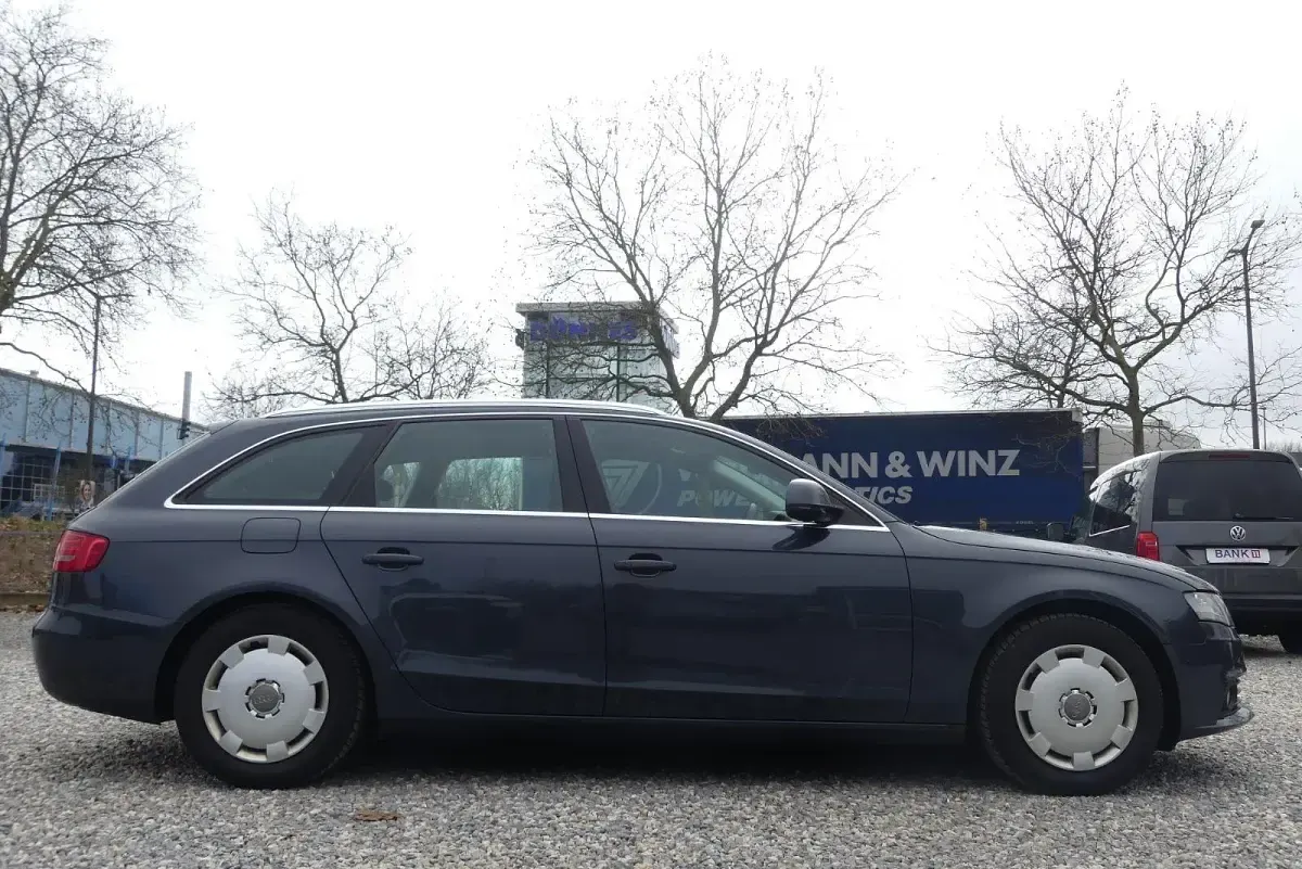Gebraucht Audi A4 Attraction 160 PS (117 kW) 2008 Grau Kombi