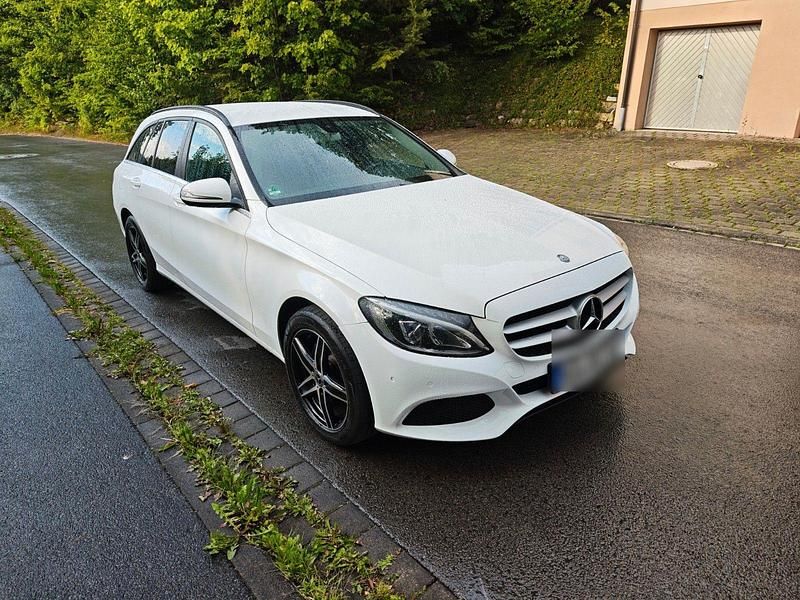 Gebraucht Mercedes C180 116 PS (85 kW) 2016 Weiß Kombi