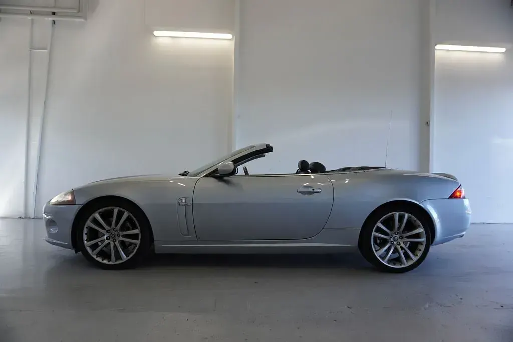 Gebraucht Jaguar XK 298 PS (219 kW) 2006 Silber Cabrio