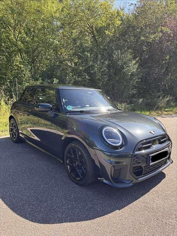 Gebraucht 2024 Mini Cooper S Kleinwagen | 35.700 € (Teuer) - Bild 1/4