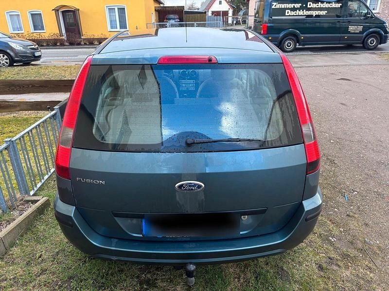 Gebraucht Ford Fusion 80 PS (58 kW) 2005 Grau Kleinwagen