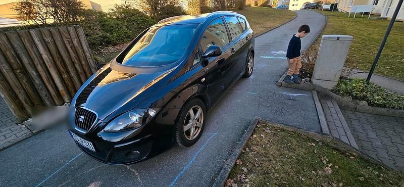 Gebraucht Seat Altea 105 PS (77 kW) 2010 Van / Kleinbus