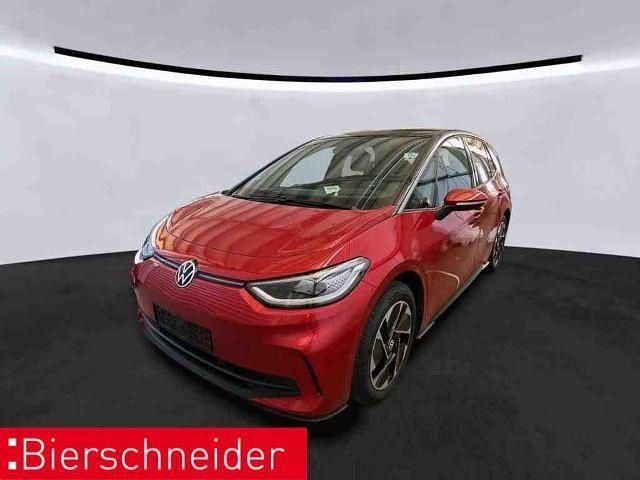 Rot Gebraucht 2023 VW ID.3 Pro Kleinwagen | 30.950 € (Etwas zu teuer) - Bild 1/3