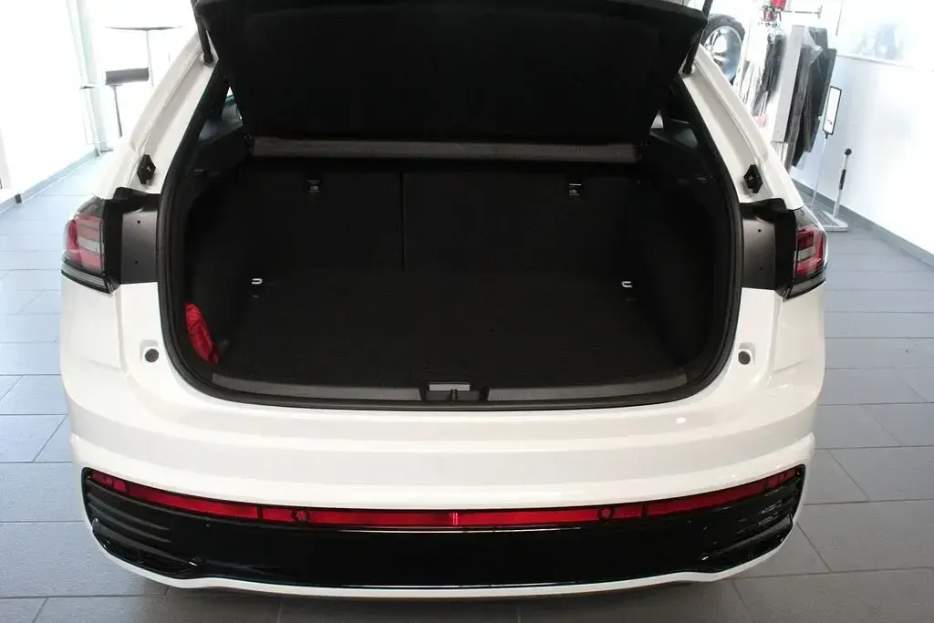 Neu VW Taigo Style 150 PS (110 kW) 2025 Weiß SUV