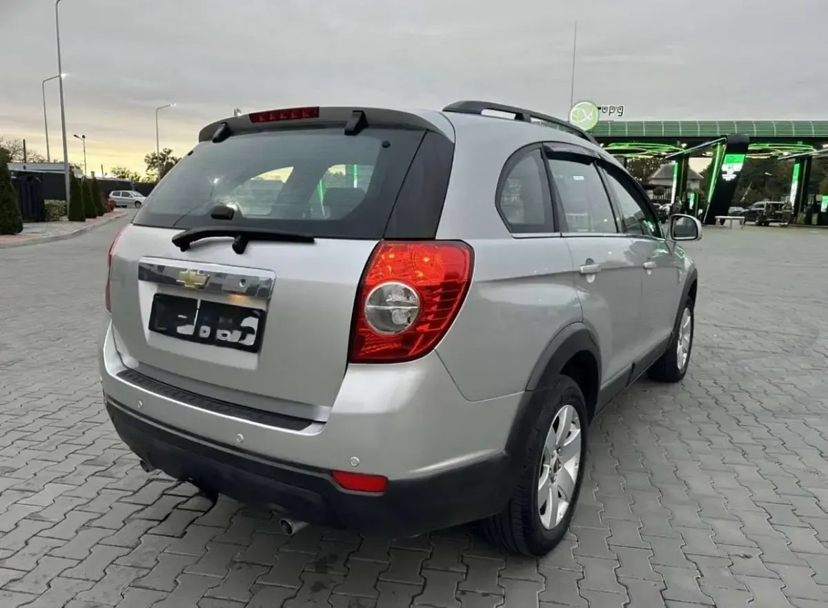 Używany Chevrolet Captiva 218 KM (160 kW) 2006 Srebrny SUV