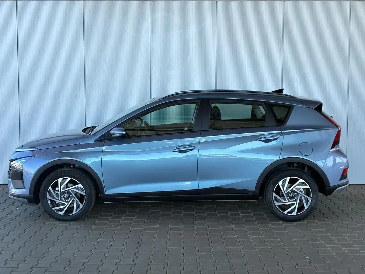 Neu Hyundai Bayon 90 PS (66 kW) 2026 Meta blue SUV