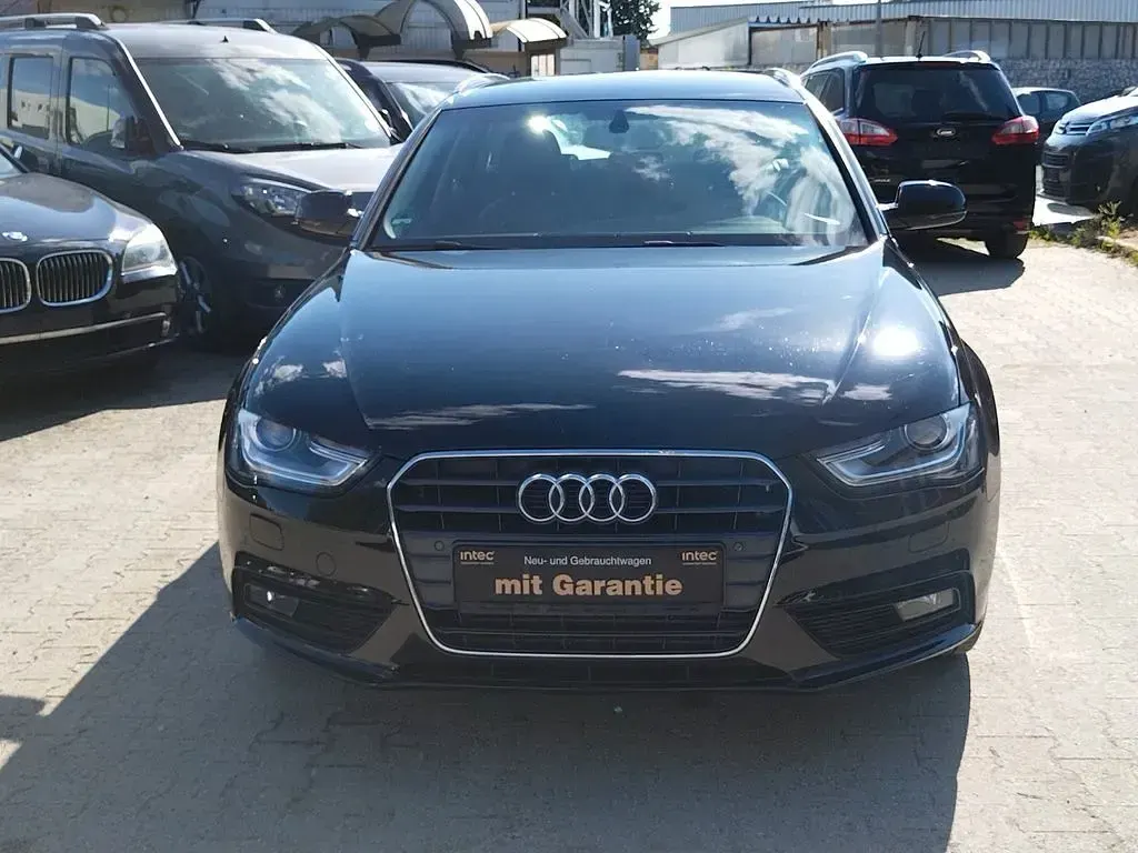 Gebraucht Audi A4 Attraction 150 PS (110 kW) 2015 Schwarz Kombi