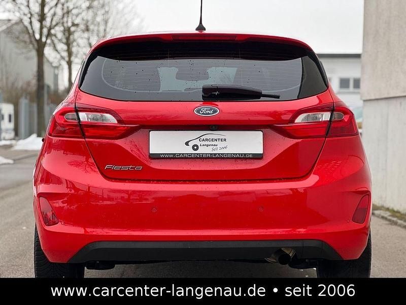 Gebraucht Ford Fiesta Cool & Connect 86 PS (63 kW) 2019 Rot Limousine