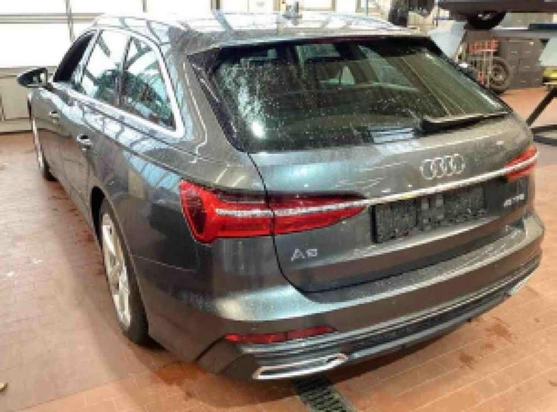 Gebraucht Audi A6 S-Line 265 PS (194 kW) 2023 Daytonagrau perleffekt Kombi