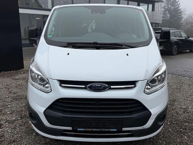 Weiß Gebraucht 2017 Ford Transit Custom Trend Van / Kleinbus | 19.990 € (Fairer Preis) - Bild 1/4
