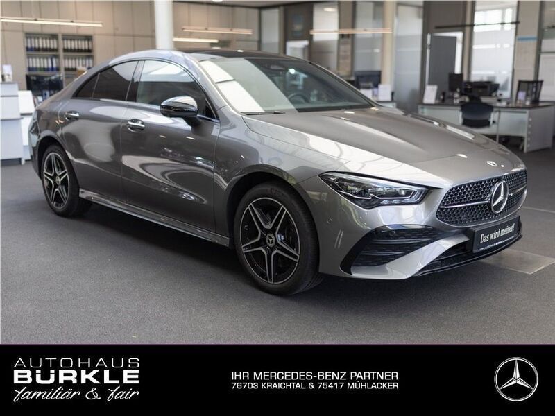 Grau Gebraucht 2023 Mercedes CLA250e AMG Limousine | 43.780 € (Teuer) - Bild 1/4